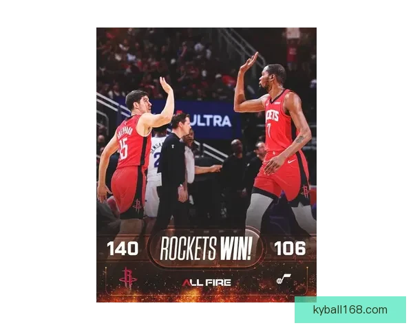 火箭众将庆祝胜利朝杜兰特泼水 乌度卡将比赛用球赠送阿杜